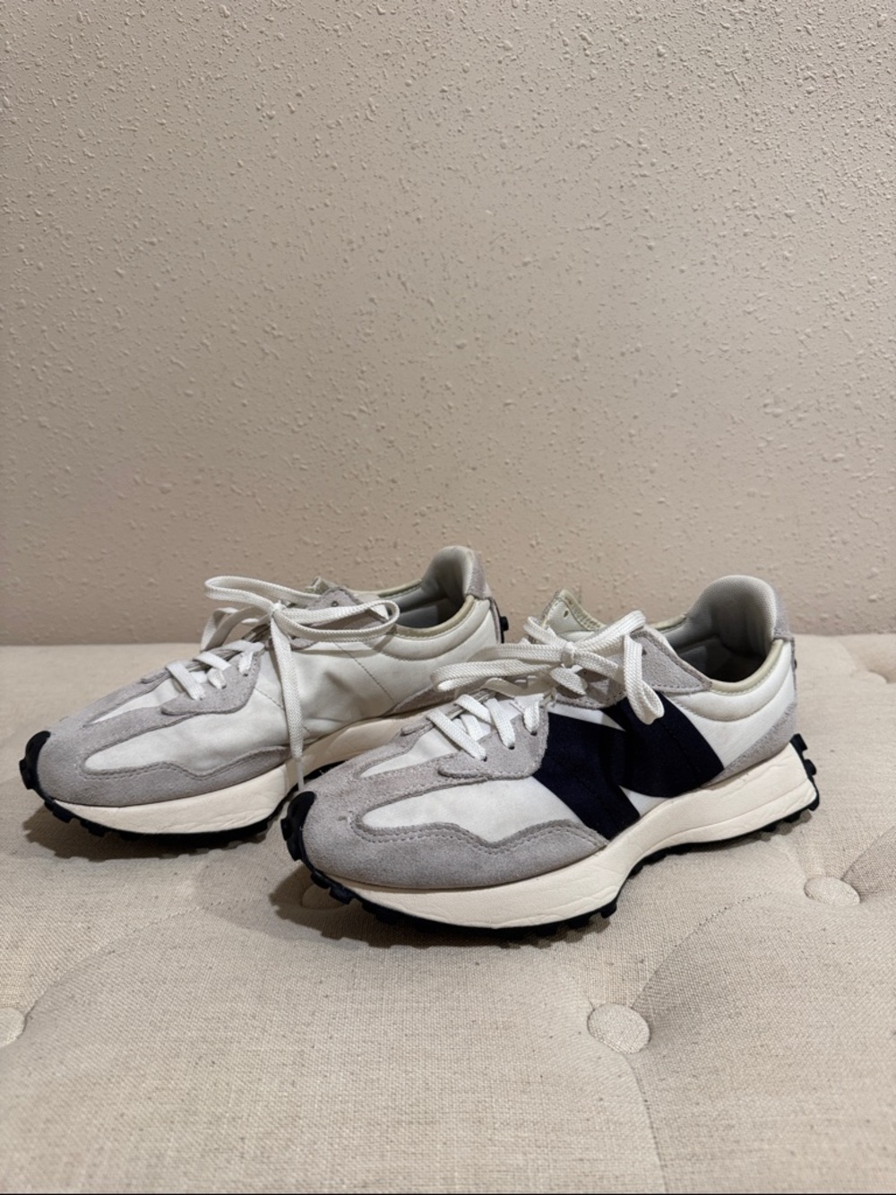 New Balance 327  White, Gray & Navy Retro-Style Sneakers 7